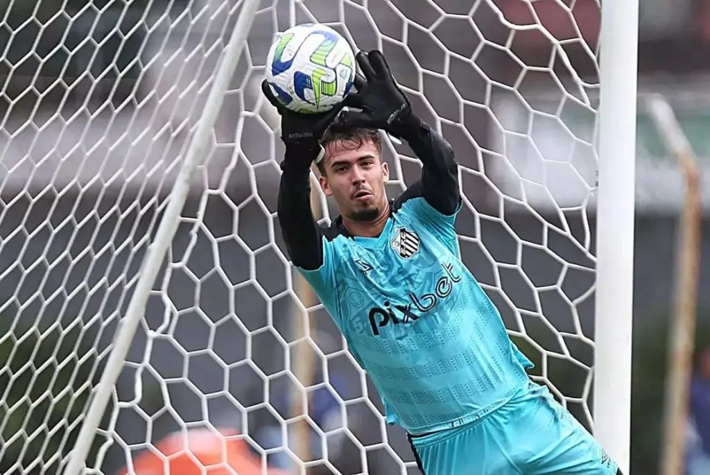 Rodrigo Falcão foi relacionado em oito jogos no Paulistão no ano passado. Foto: Pedro Ernesto Guerra/Santos FC