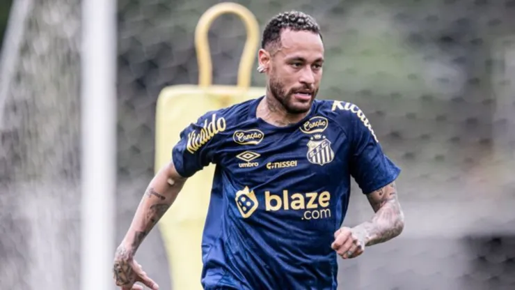 Astro já treina com o elenco - Foto: Raul Baretta/Santos FC.