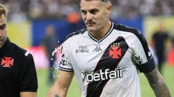 Vegetti, jogador do Vasco deixa o campo após partida contra o Madureira no estádio Arena da Amazônia pelo campeonato Carioca 2025. Foto: Antonio Pereira/AGIF