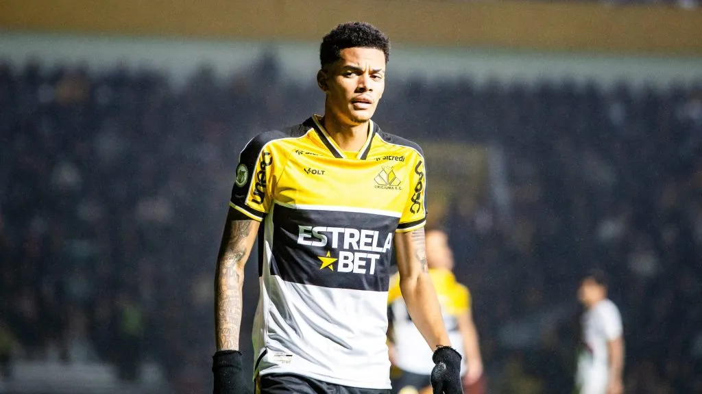 Newton - Foto: Thiago Vasconcelos Dos Santos/AGIF.