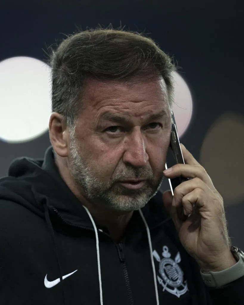 RJ – RIO DE JANEIRO – 17/08/2024 – BRASILEIRO A 2024, FLUMINENSE X CORINTHIANS – Augusto Melo presidente do Corinthians durante partida contra o Fluminense no estadio Maracana pelo campeonato Brasileiro A 2024. Foto: Jorge Rodrigues/AGIF