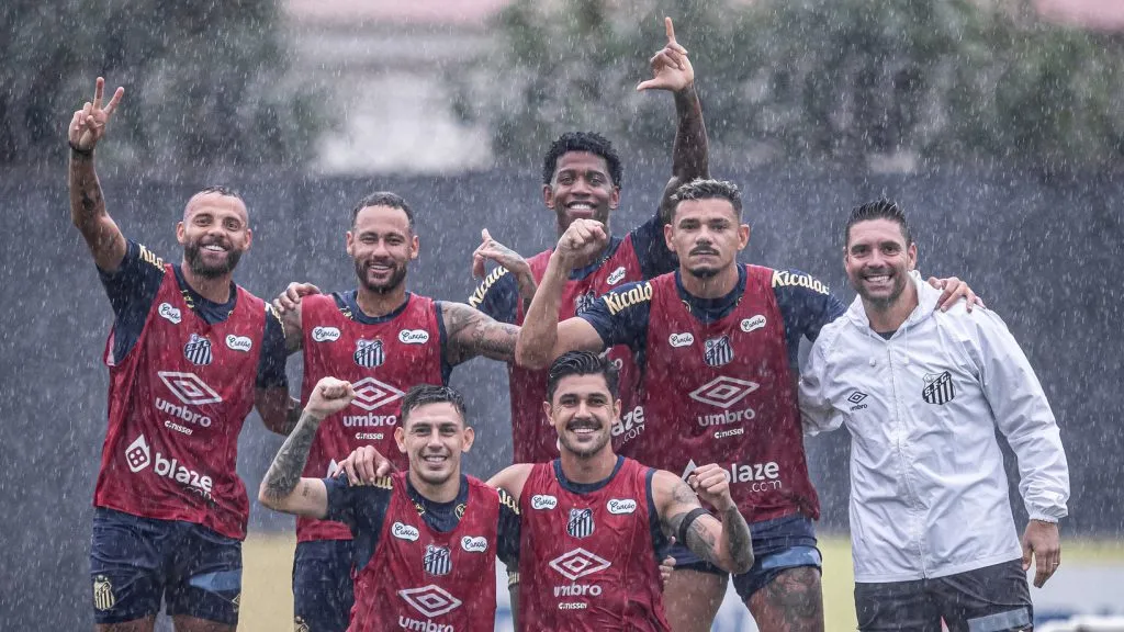 Treino no CT Rei Pelé com Neymar