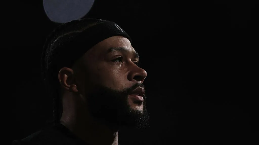 Memphis Depay admitiu seu erro e pediu desculpas - Foto: Ettore Chiereguini/AGIF.