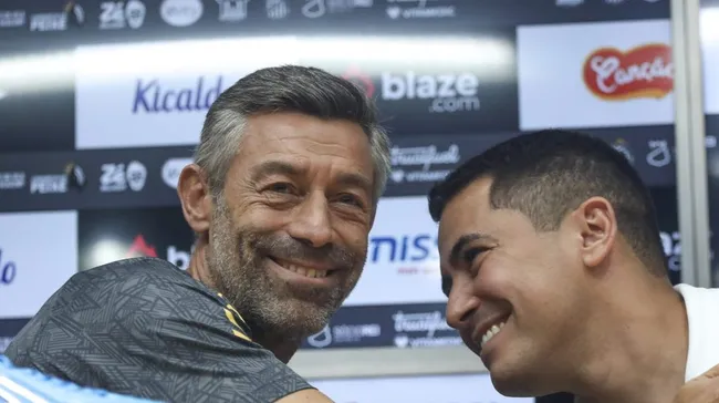 Foto: Reinaldo Campos/AGIF – Pedro Caxinha já aprovou a vinda do meia argentino.