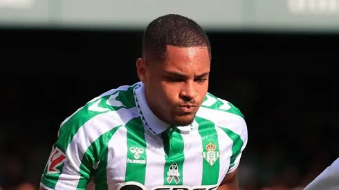 Vitor Roque, atacante do Bétis - Foto: Fran Santiago/Getty Images