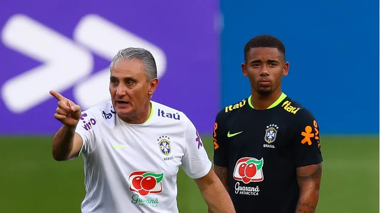 Tite e Gabriel Jesus trabalharam juntos na Seleção Brasileira - Foto: Buda Mendes/Getty Images