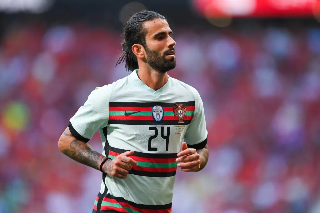 Sérgio Oliveira por Portugal - David Ramos/Getty Images