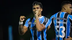 RS - NOVO HAMBURGO - 29/01/2025 - GAUCHO 2025, MONSOON X GREMIO - Matias Arezo jogador do Gremio comemora seu gol durante partida contra o Monsoon no estadio Do Vale pelo campeonato Gaucho 2025. Foto: Maxi Franzoi/AGIF