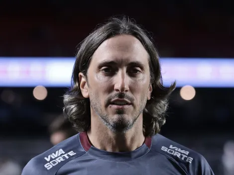 Zubeldía recebe críticas por conta da zaga do São Paulo