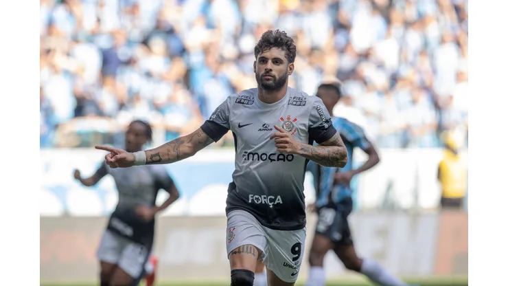 RS - PORTO ALEGRE - 0Yuri Alberto jogador do Corinthians comemora seu gol durante partida contra o Grêmio no estádio Arena do Grêmio pelo campeonato Brasileiro A 2024. Foto: Liamara Polli/AGIF