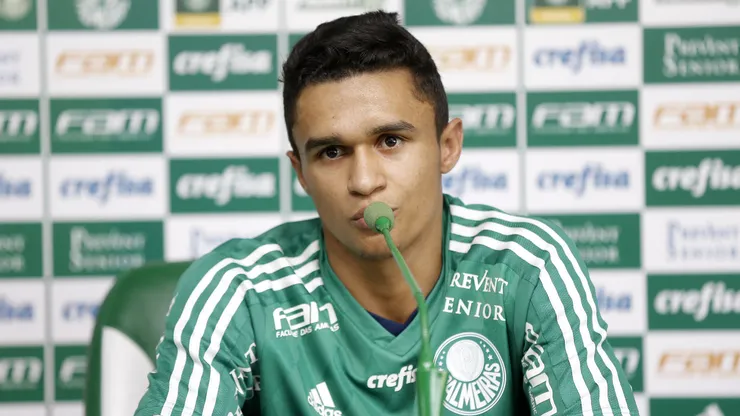 Erik pelo Palmeiras. Foto: Daniel Vorley/AGIF.