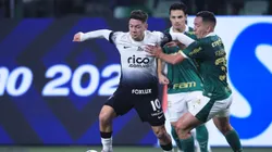 Fabinho jogador do Palmeiras disputa lance com Garro jogador do Corinthians. Foto: Ettore Chiereguini/AGIF