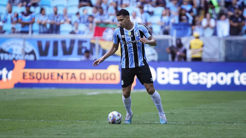Viery pelo Grêmio em 2025. Foto: Maxi Franzoi/AGIF