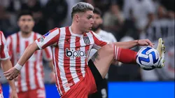 Santos não deve conseguir contratar Rollheiser.