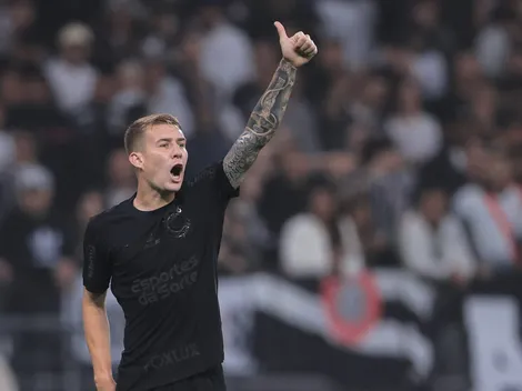 Charles indica nova numeração após polêmica envolvendo Depay e Garro