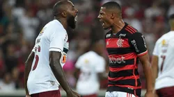 De la Cruz e Manoel frente a frente em clássico entre Flamengo e Fluminense. Foto: A.PAES / Alamy Stock Photo