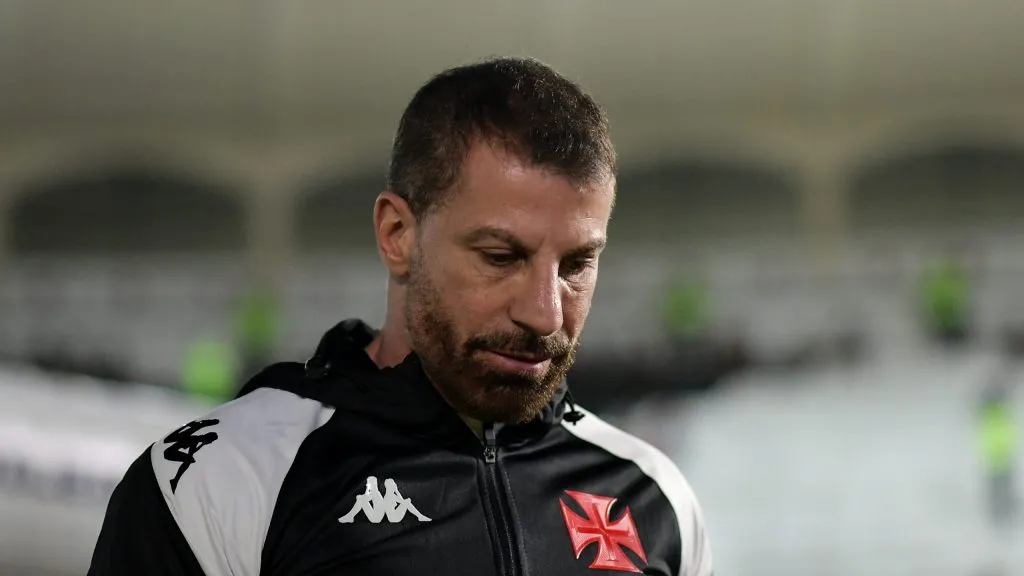 Pedrinho presidente do Vasco durante partida contra o Bragantino no estadio Sao Januario pelo campeonato Brasileiro A 2024. Foto: Thiago Ribeiro/AGIF