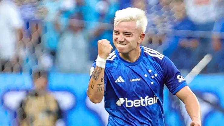 Barreal jogador do Cruzeiro comemora seu gol durante partida contra o Corinthians no estádio Mineirão pelo campeonato Brasileiro A 2024. Foto: Gilson Lobo/AGIF