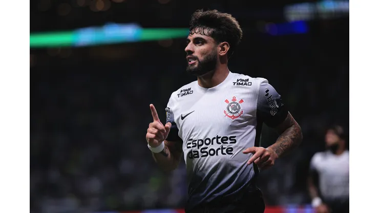 SP - SAO PAULO - 06/02/2025 - PAULISTA 2025, PALMEIRAS X CORINTHIANS - Yuri Alberto jogador do Corinthians comemora seu gol durante partida contra o Palmeiras no estadio Arena Allianz Parque pelo campeonato Paulista 2025. Foto: Ettore Chiereguini/AGIF