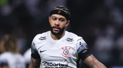 Depay em ação no Allianz Parque