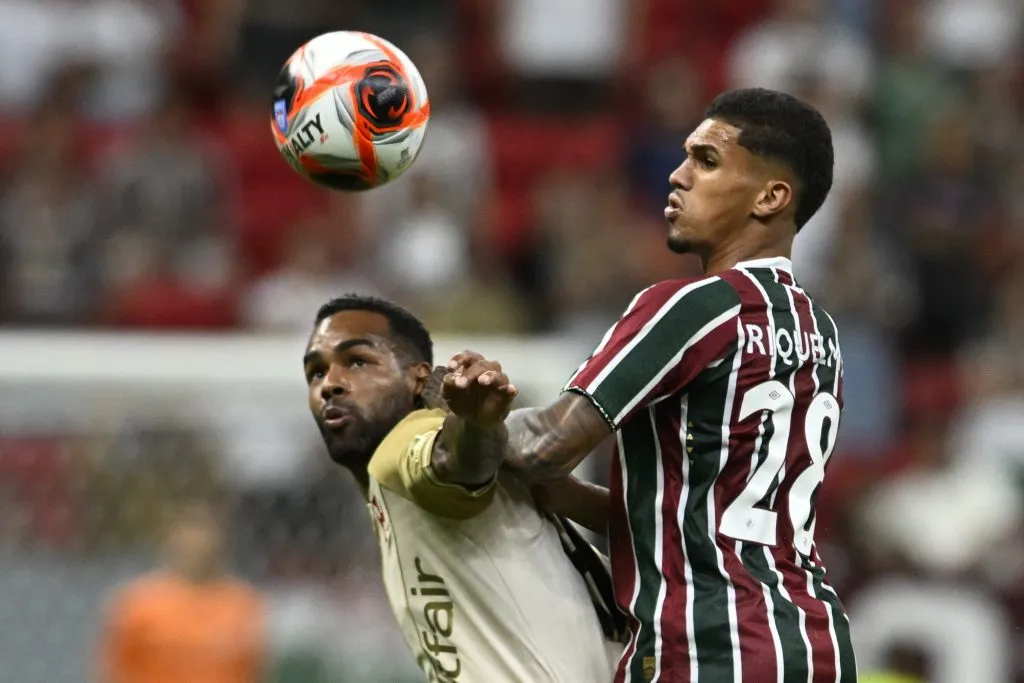 DF – BRASILIA – 05/02/2025 – CARIOCA 2025, VASCO X FLUMINENSE – Alex Teixeira jogador do Vasco durante partida contra o Fluminense no estadio Mane Garrincha pelo campeonato Carioca 2025. Foto: Mateus Bonomi/AGIF