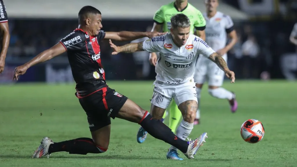Soteldo vem jogando com certa frequência - Foto: Reinaldo Campos/AGIF.