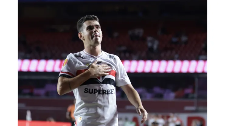 Oscar jogador do Sao Paulo comemora seu gol durante partida contra o Mirassol no estadio Morumbi pelo campeonato Paulista 2025. Foto: Marcello Zambrana/AGIF