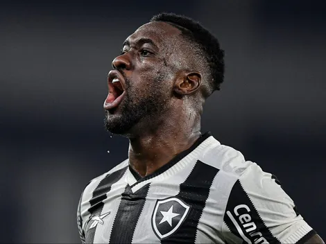 Carlos Leiria abre o jogo sobre lesão de Bastos contra o Nova Iguaçu