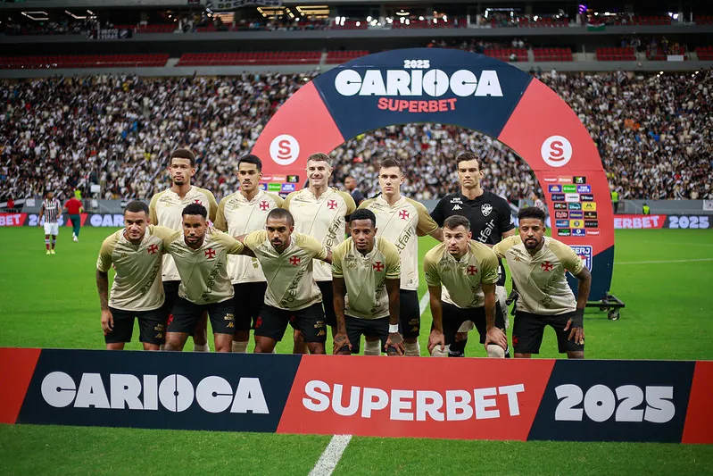 Vegetti, Coutinho, Jair e Tchê Tchê são uns dos experientes que foram titulares no clássico contra o Fluminense. Foto: Matheus Lima/Vasco