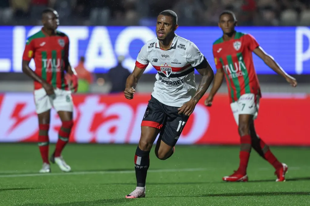 André Silva em ação pelo São Paulo. Foto: Marcello Zambrana/AGIF