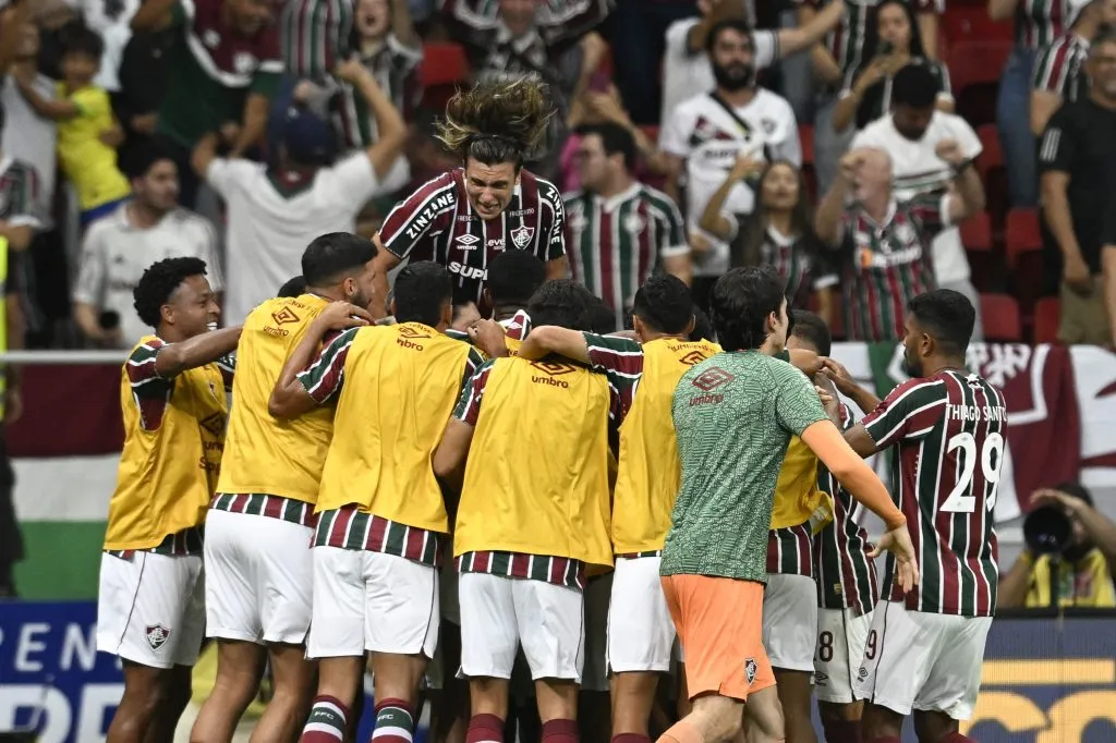 Jogadores do Fluminense comemorando gol marcado contra o Vasco pelo Cariocação 2025/