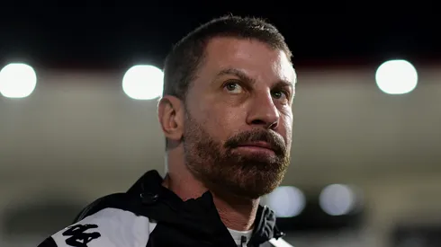 Pedrinho em partida do Campeonato Brasileiro 2024/Foto: Thiago Ribeiro/AGIF