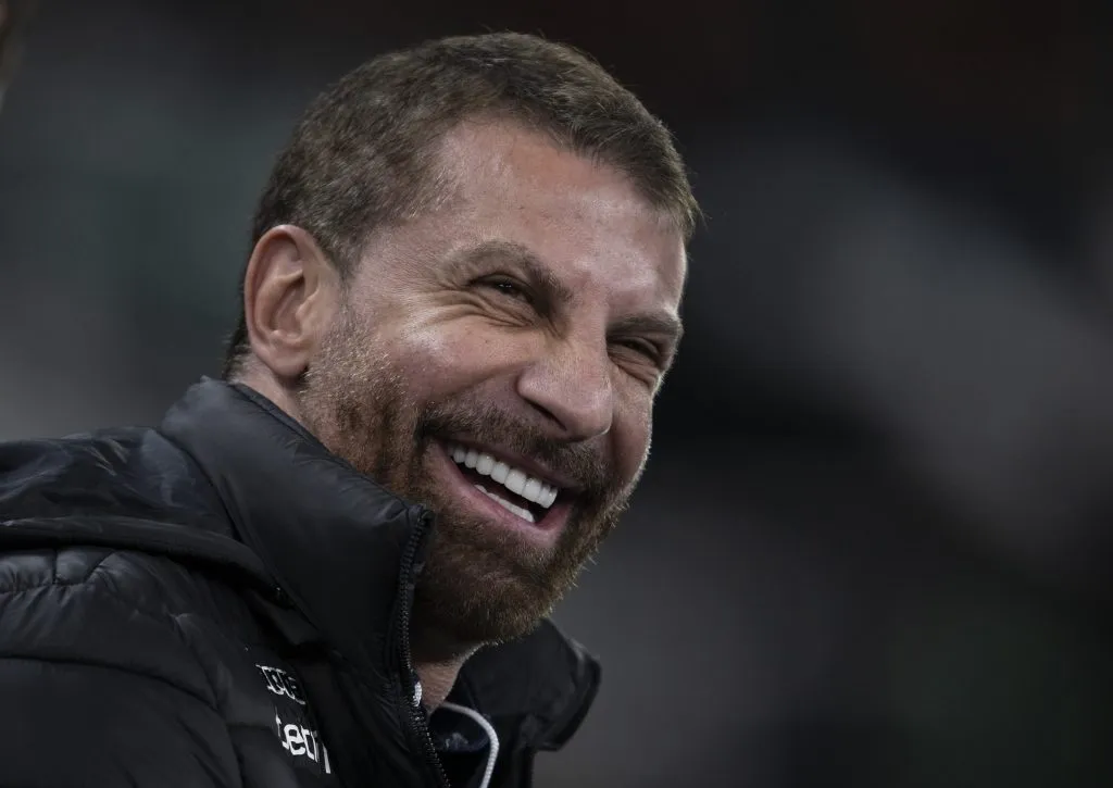 RJ – RIO DE JANEIRO – 10/08/2024 – BRASILEIRO A 2024, VASCO X FLUMINENSE – Pedrinho presidente do Vasco antes da partida contra o Fluminense no estadio Engenhao pelo campeonato Brasileiro A 2024. Foto: Jorge Rodrigues/AGIF