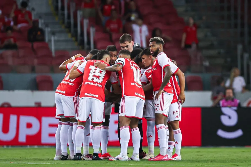 RS – PORTO ALEGRE – 02/02/2025 – GAUCHO 2025, INTERNACIONAL X AVENIDA – Jogadores do Internacional antes da partida contra Avenida no estadio Beira-Rio pelo campeonato Gaucho 2025. Foto: Maxi Franzoi/AGIF
