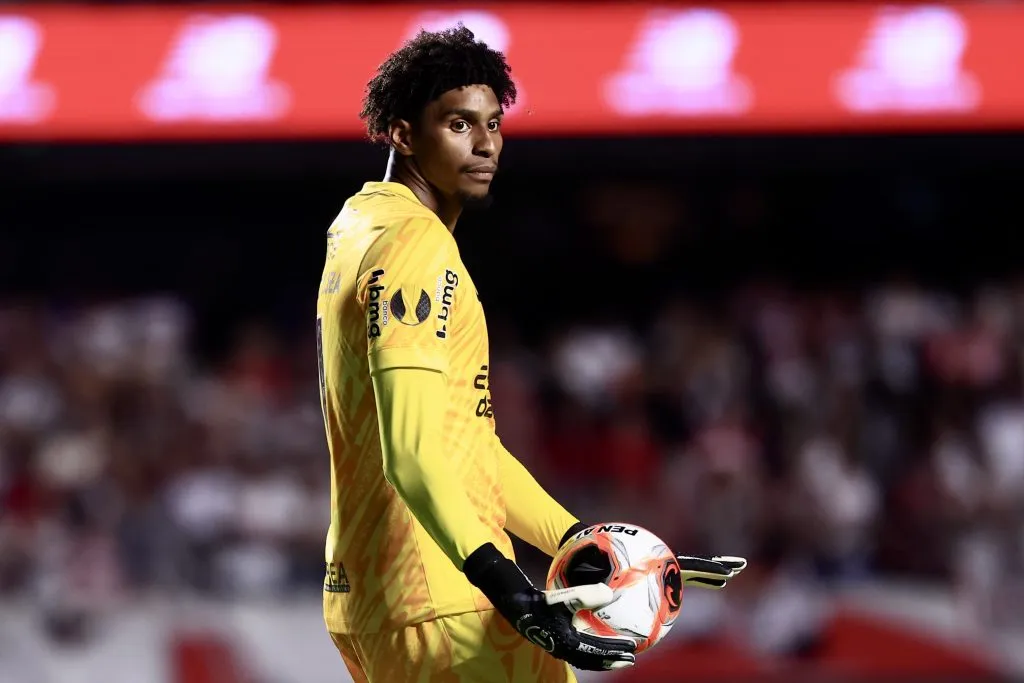 SP – SAO PAULO – 26/01/2025 – PAULISTA 2025, SAO PAULO X CORINTHIANS – Hugo Souza goleiro do Corinthians durante partida contra o Sao Paulo no estadio Morumbi pelo campeonato Paulista 2025. Foto: Marcello Zambrana/AGIF