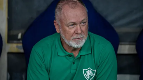 Mano Menezes pode acabar perdendo atacante