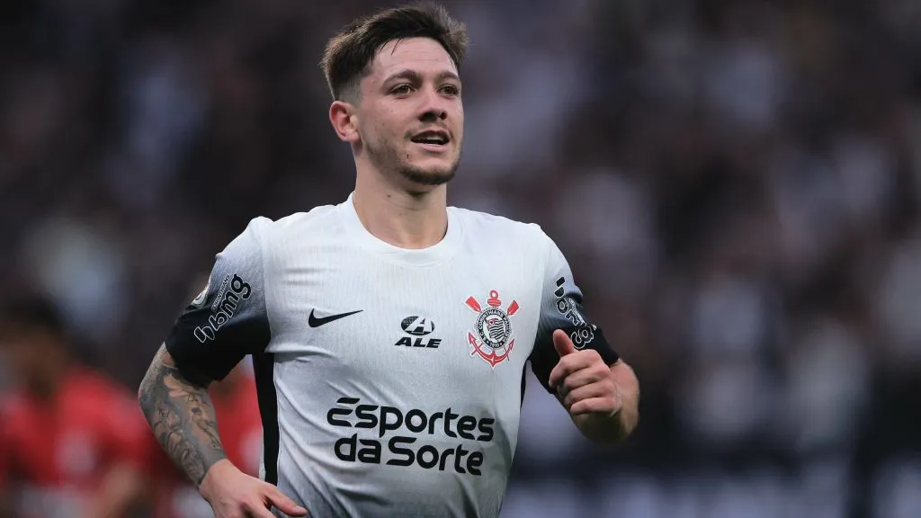 Rodrigo Garro comemorando. Foto: Ettore Chiereguini/AGIF