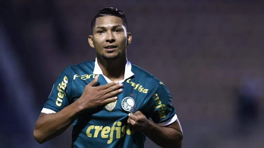 Rony atacante do Palmeiras