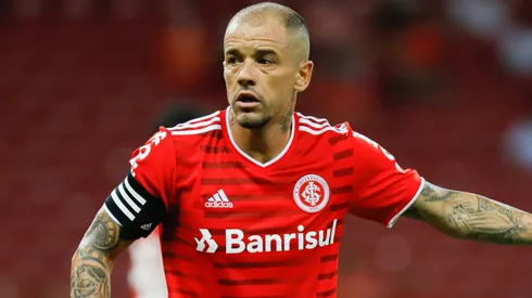 D'Alessandro vive o Gre-Nal mesmo aposentado como jogador