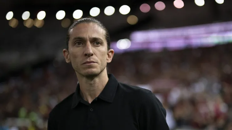 Filipe Luís possui um começo interessante no Rubro-Negro
