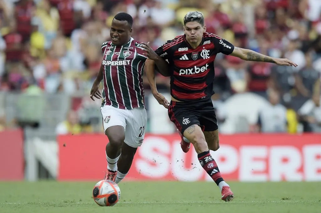 Jogadores de Flamengo e Fluminense