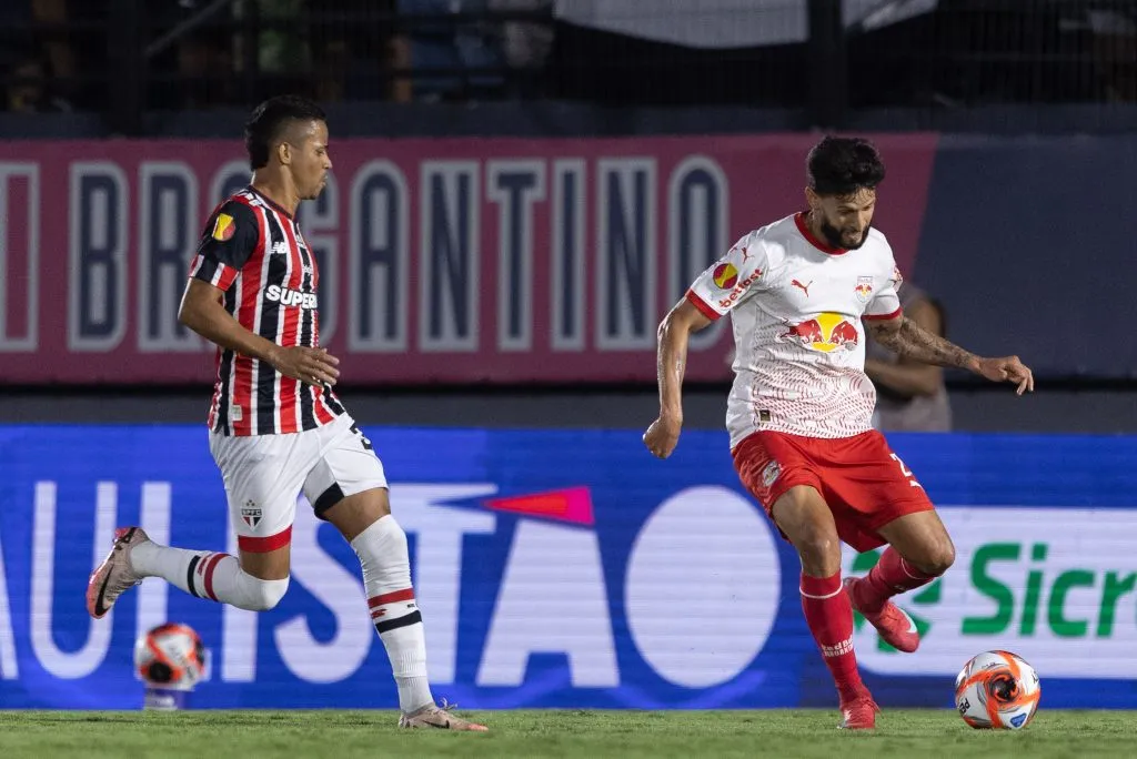 Erick na partida com o RB Bragantino. Foto: Diogo Reis/AGIF