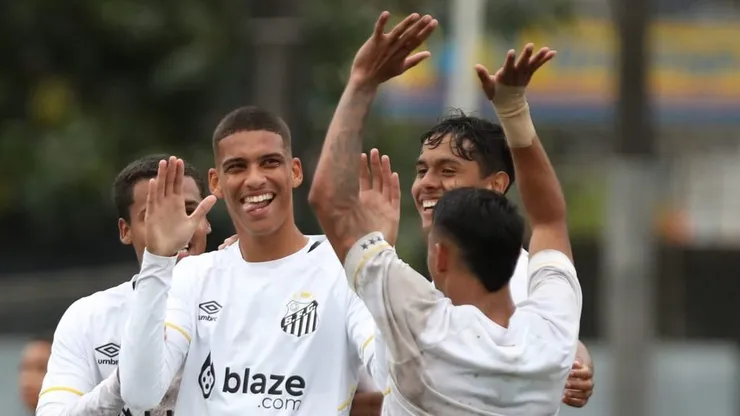 Andre Klaus, cria do Santos e destaque da Copinha projeta novos desafios