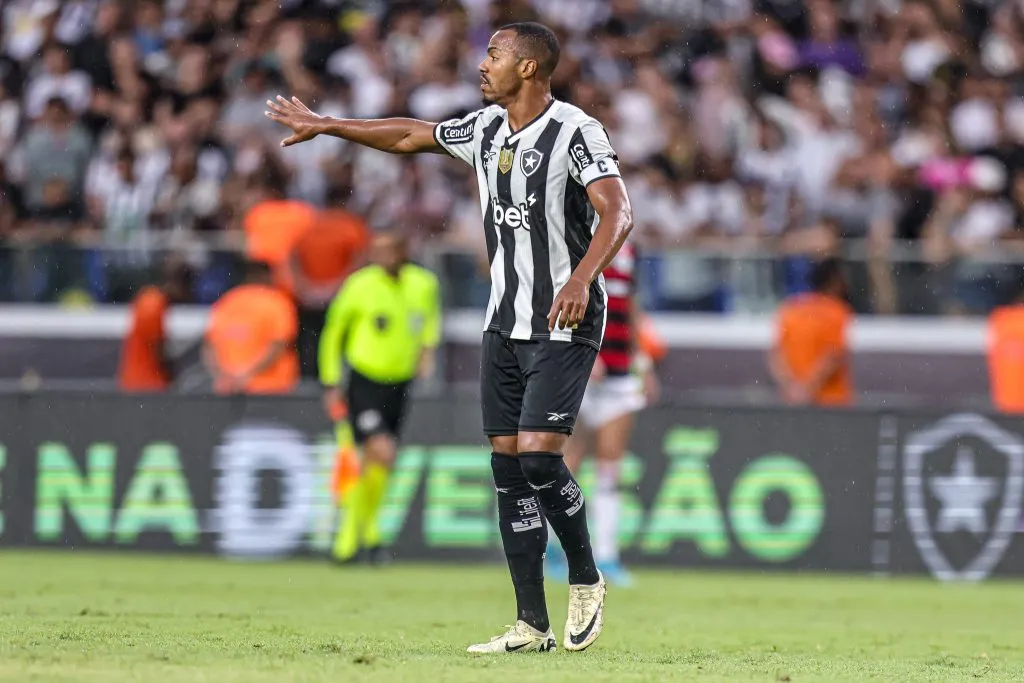 Marlon Freitas jogador do Botafogo – Foto: Fernando Torres/AGIF
