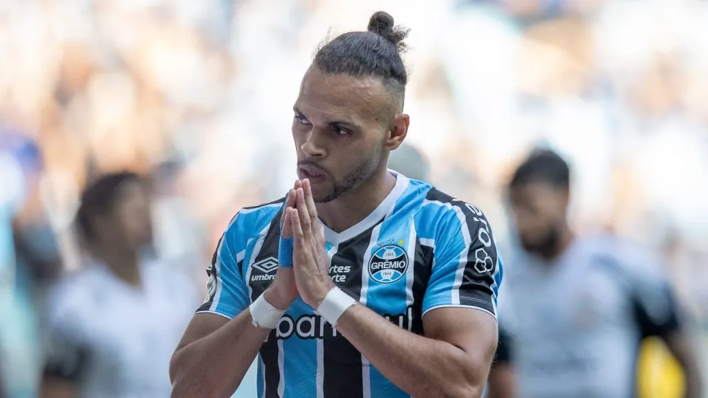 Braithwaite jogador do Gremio lamenta durante partida contra o Corinthians no estadio Arena do Gremio pelo campeonato Brasileiro A 2024. Foto: Liamara Polli/AGIF