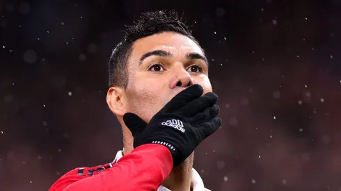 Casemiro tem contrato até junho de 2026 no Old Trafford - Foto: Alex Livesey/Getty Images