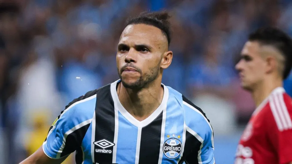 Foto: Maxi Franzoi/AGIF – Braithwaite marcou de pênalti o gol do Tricolor no Gre-Nal de sábado (8).