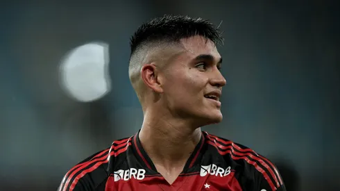 Alcaraz jogador do Flamengo durante partida contra o Sampaio Corrêa no estádio Maracanã pelo campeonato Carioca 2025. Foto: Thiago Ribeiro/AGIF