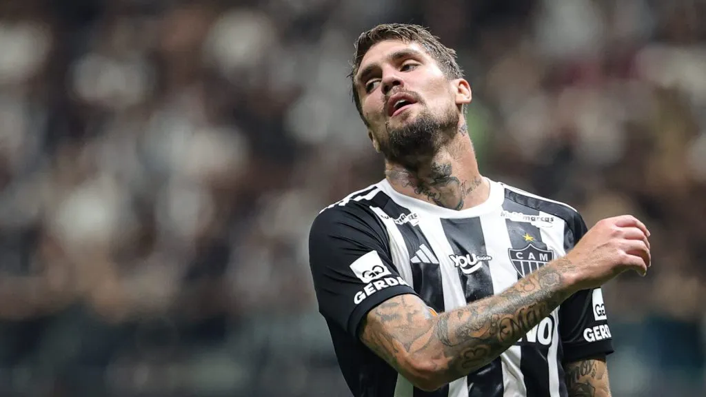 Lyanco jogador do Atletico-MG lamenta durante partida contra o Vasco no estadio Arena MRV pelo campeonato Copa Do Brasil 2024. Foto: Gilson Lobo/AGIF