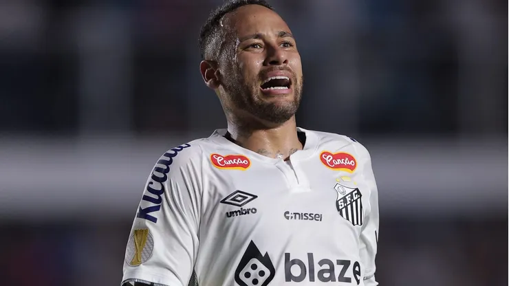 Neymar foi poupado em razão da diferença técnica entre o craque e o resto do time